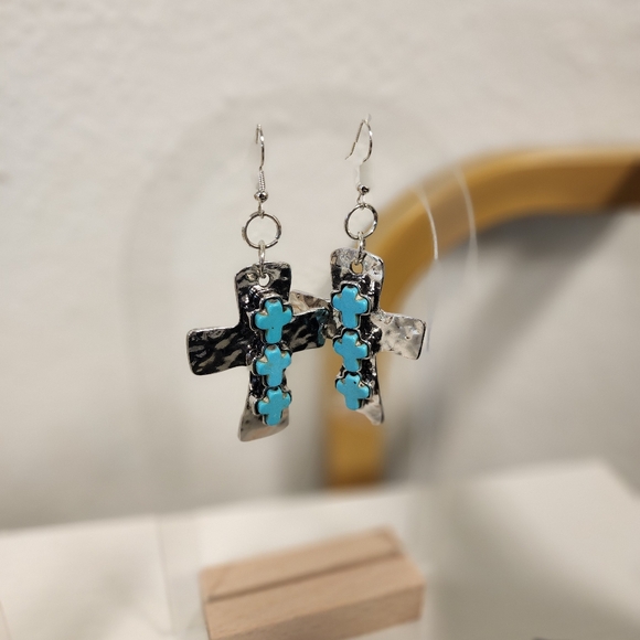 Cross hanging earrings - Picture 3 of 4